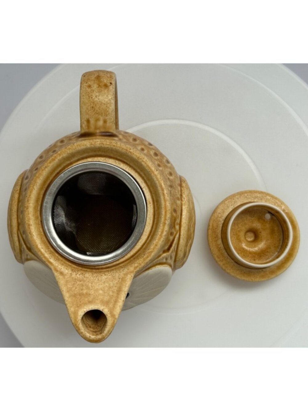 Vintage Mino Kotobuki Owl Ceramic Teapot w/ Diffuser 2 Matching Cups Tan & White - Picture 9 of 10